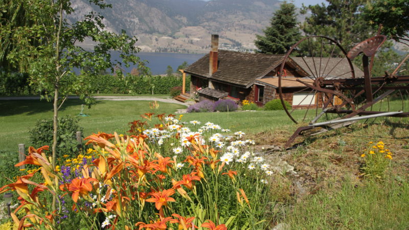 Penticton B C Vacation Rental Vintage View Cottage