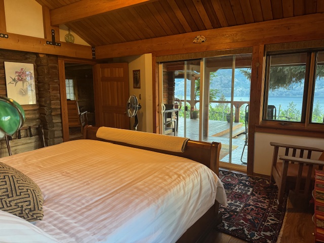 Vintage View Cottage Bedroom View