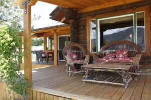 Vintage View Cottage Front Patio Seating